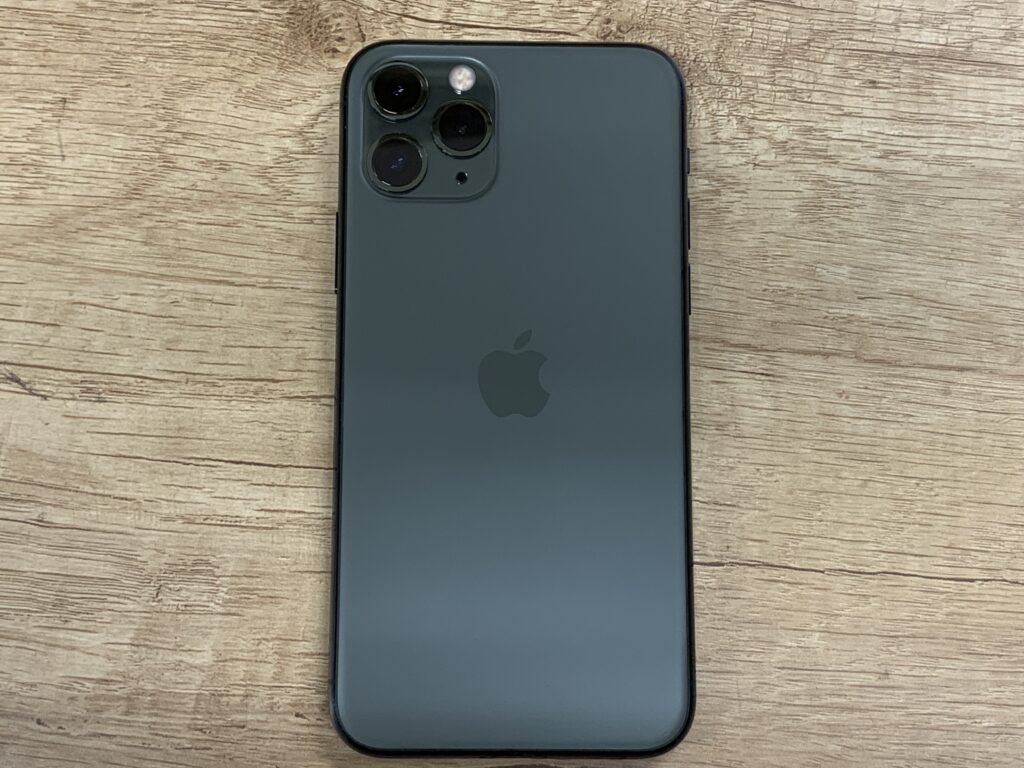 iPhone 11Pro 64GB ダークグリーン 中古 スマホ買取 王子