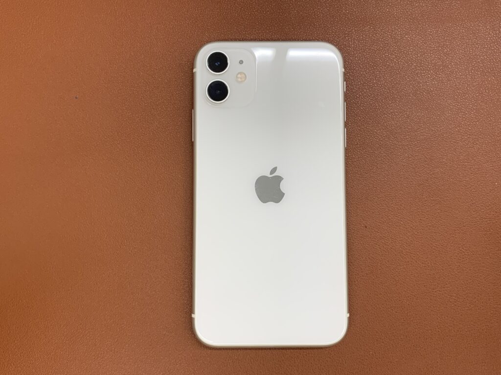 iPhone11 64GB ホワイト 中古 スマホ買取 北品川