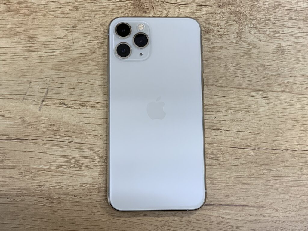 iPhone 11Pro 256GB シルバー 中古 スマホ買取 北品川