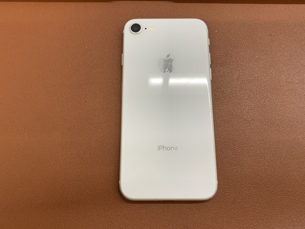 iPhone8 64GB ホワイト 中古 スマホ買取 三田
