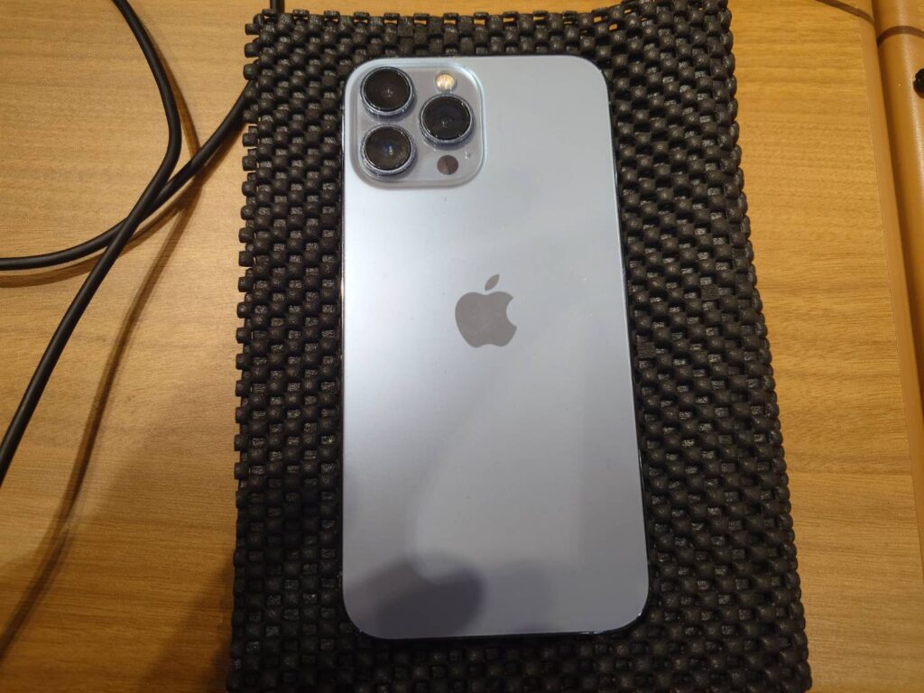 iPhone13ProMax 128GB シルバー 中古品 スマホ買取 田町