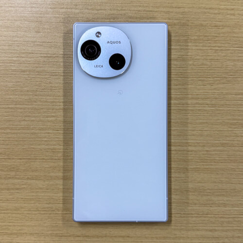 AQUOS R9 ホワイト 美品