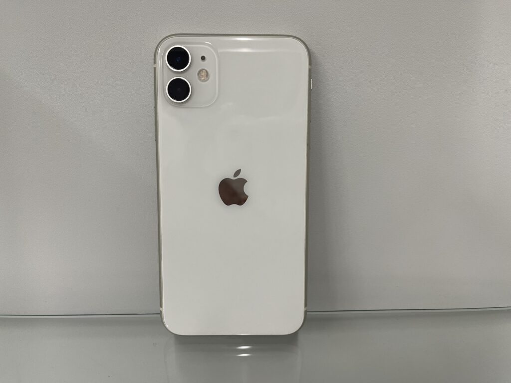 iPhone11 128GB ホワイト 中古 スマホ買取 五反田