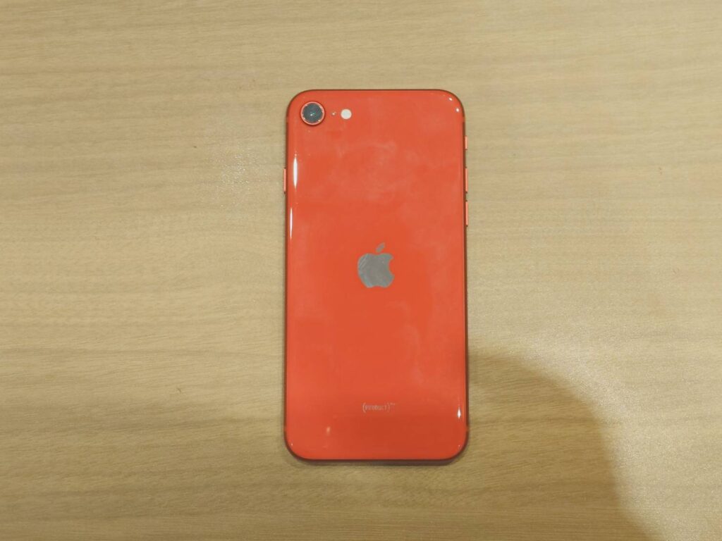 iPhone SE2 256GB レッド 中古品 スマホ買取 飯田橋