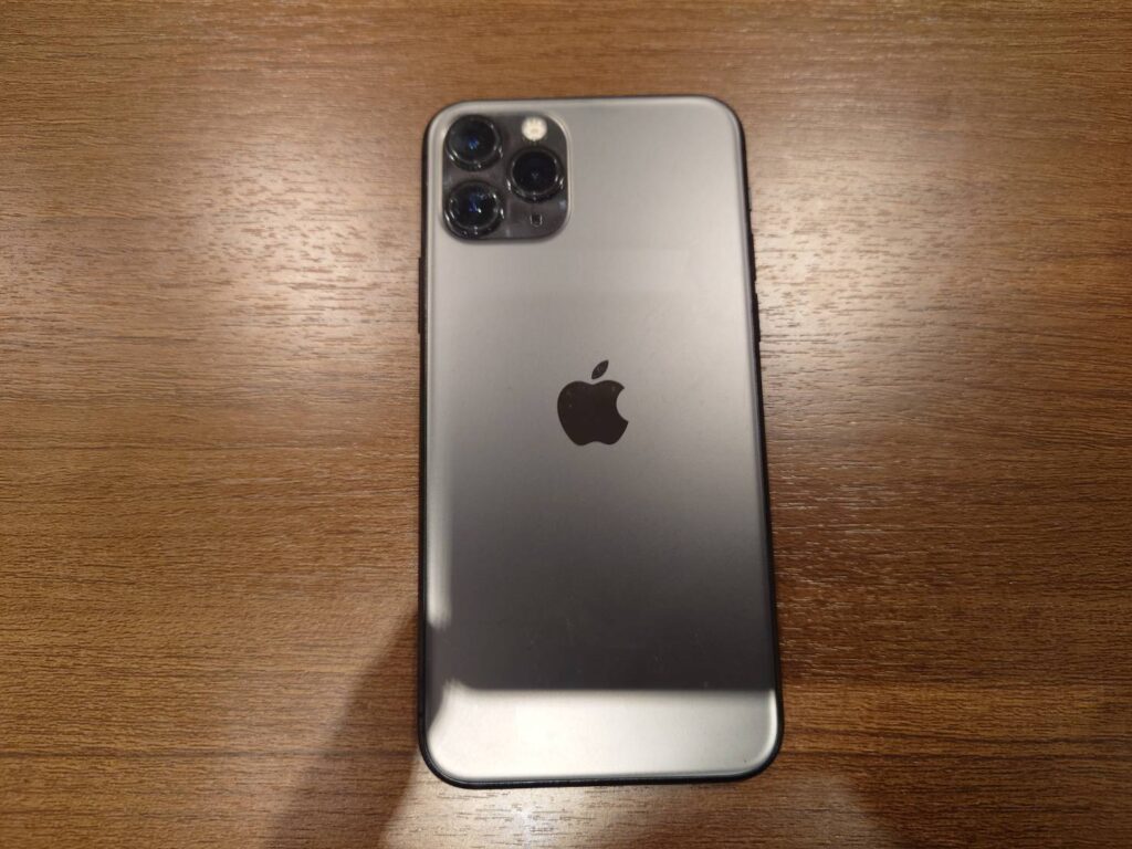 iPhone11Pro 64GB シルバー 中古 スマホ買取 代々木