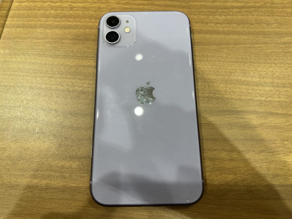 iPhone11 128GB ホワイト 中古品 スマホ買取 新馬場