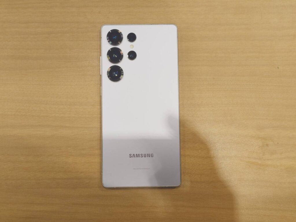 Galaxy S25 Ultra　256GB チタニウムシルバーブルー docomo版SIMフリー 中古 スマホ買取 八丁畷