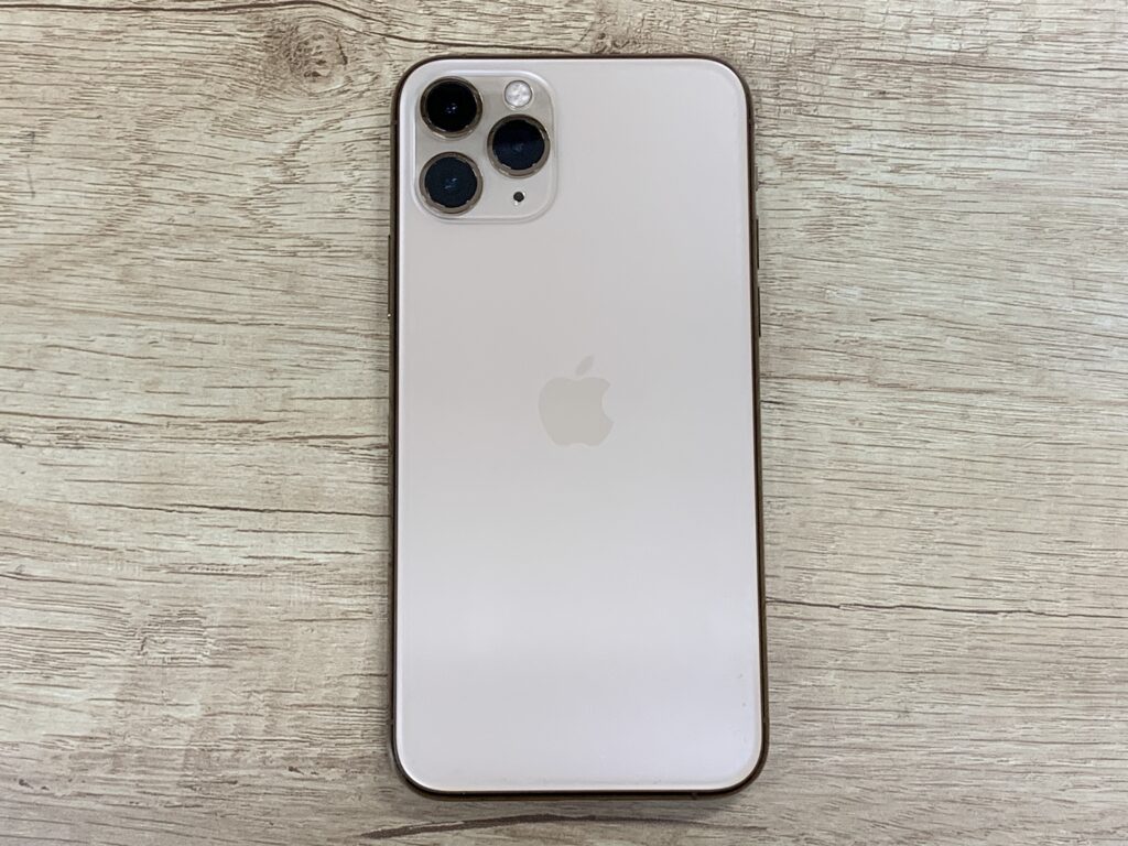 iPhone11Pro 128GB シルバー 中古 スマホ買取 港南台