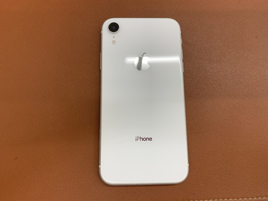 iPhoneXR 64GB ホワイト 中古 スマホ買取 桜木町