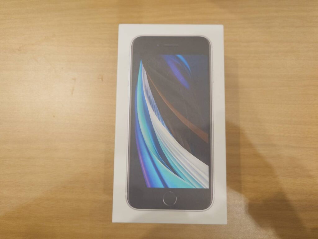 iPhoneSE2 64GB ホワイト 中古 スマホ買取 日本大通