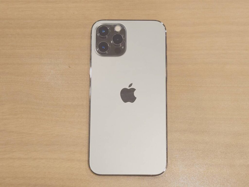 iPhone12Pro 256GB シルバー 中古品 スマホ買取 鶴見区