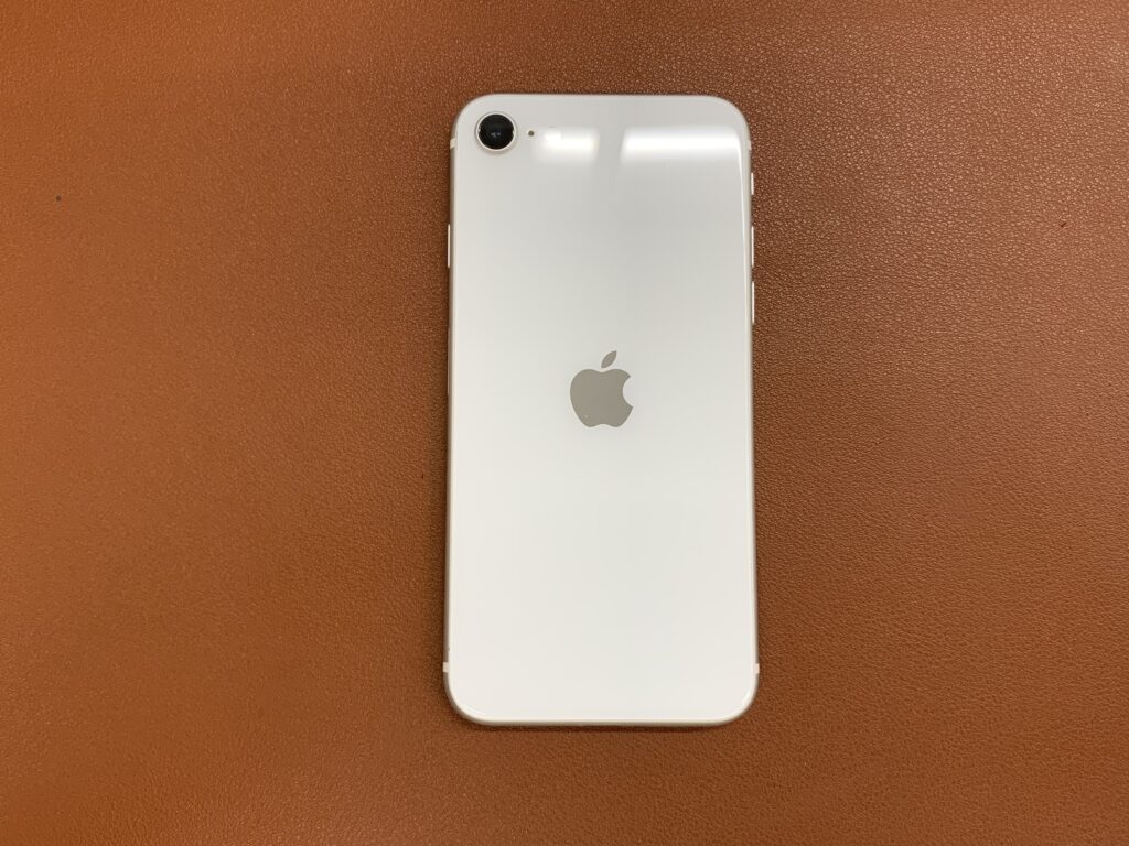iPhone8 64GB ホワイト 中古 スマホ買取 井土ヶ谷