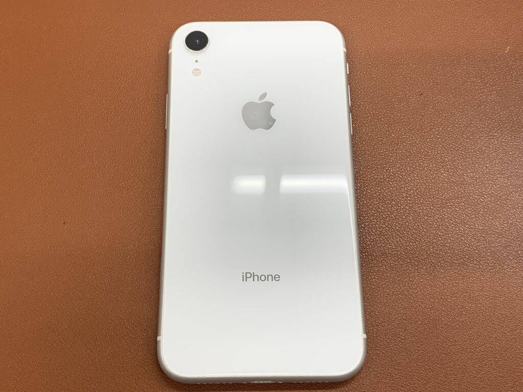 iPhoneXR 64GB ホワイト 中古 スマホ買取 西横浜