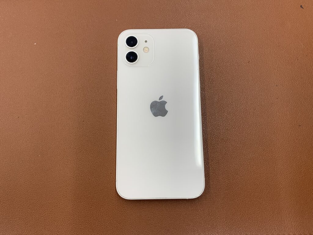 iPhone 12 64GB ホワイト 中古品 スマホ買取 井土ヶ谷