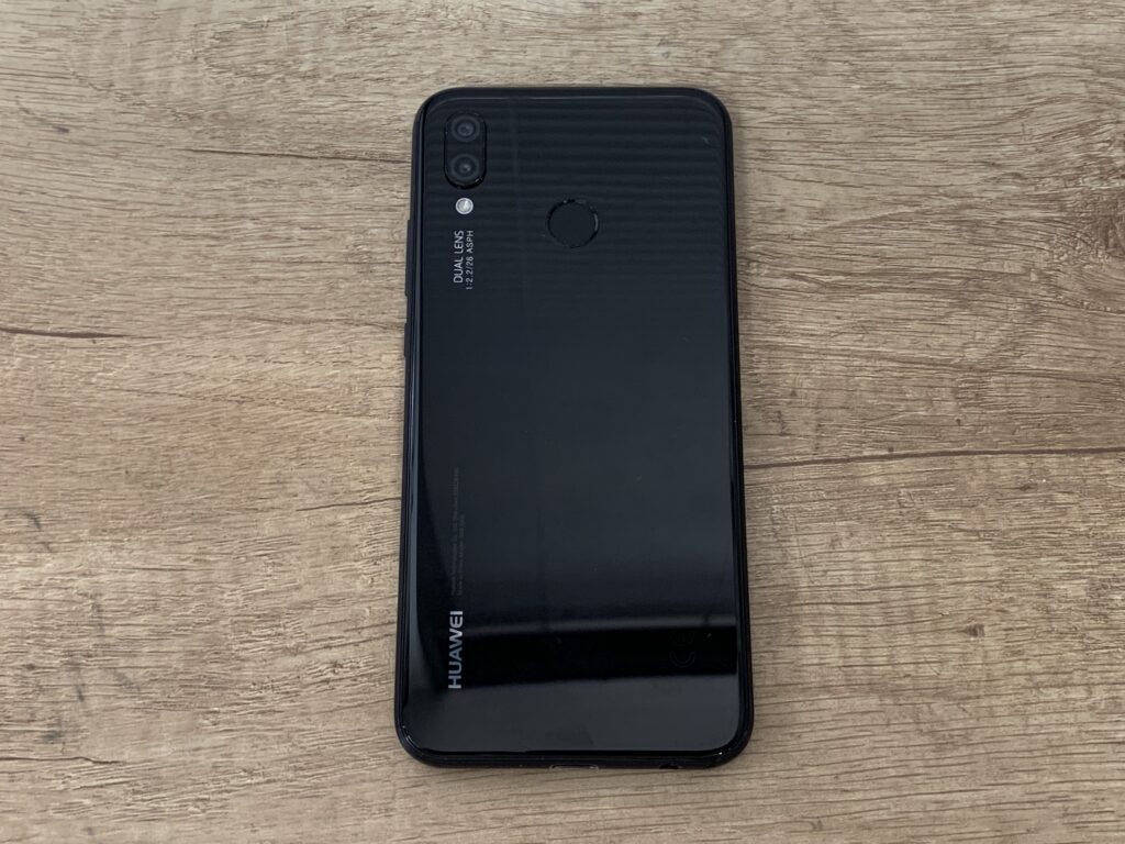 Huawei P20 lite 128GB ブラック 中古 スマホ買取 上永谷