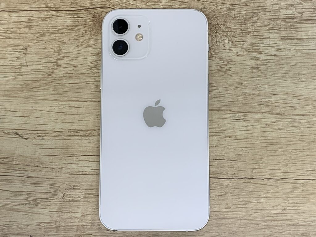 iPhone12 64GB ホワイト 中古 スマホ買取 みなとみらい