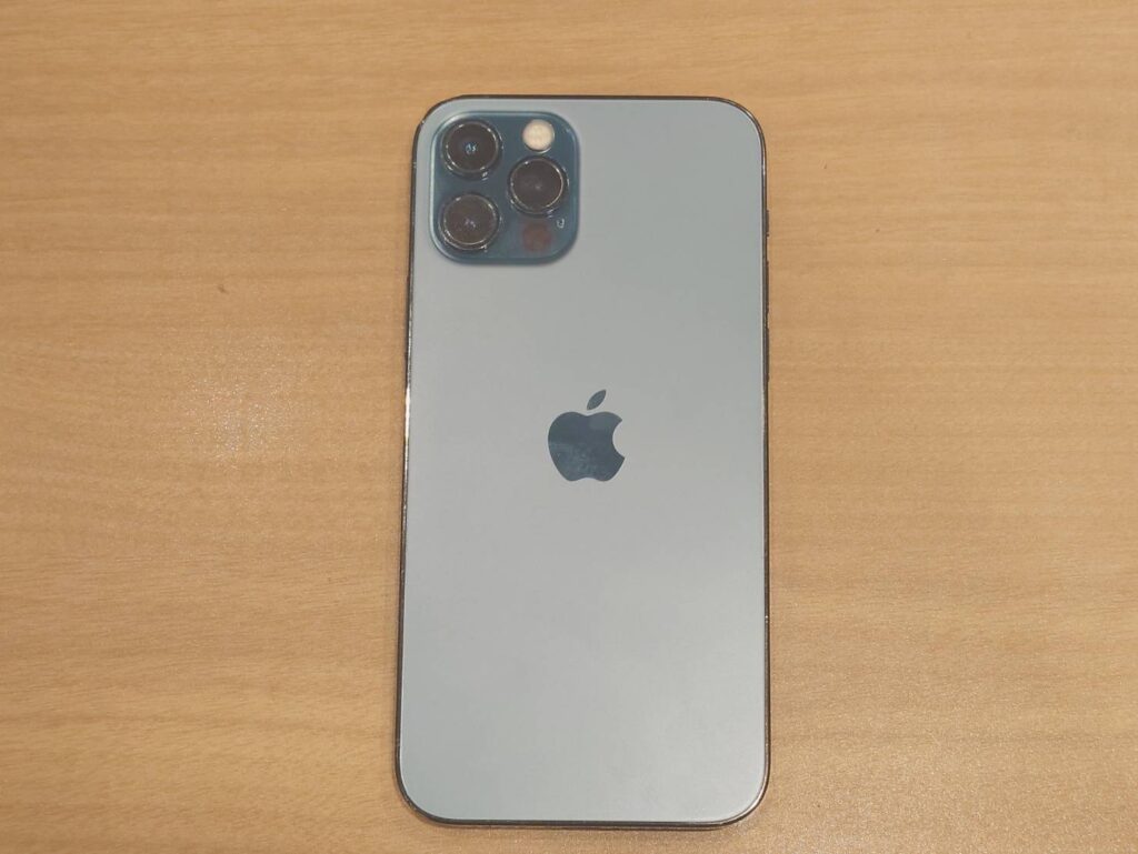 iPhone12Pro 256GB シルバー 中古品 スマホ買取 新杉田