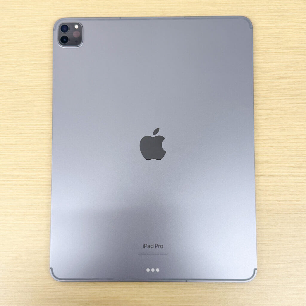 iPad Pro 12.9インチ 第6世代 Wi-Fi + Cellular 256GB 中古良品 タブレット買取