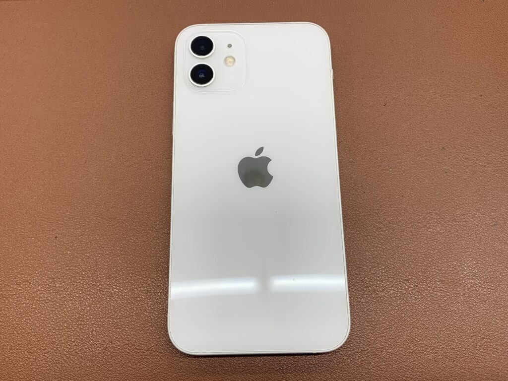 iPhone 12 64GB ホワイト 中古品 スマホ買取 三宮