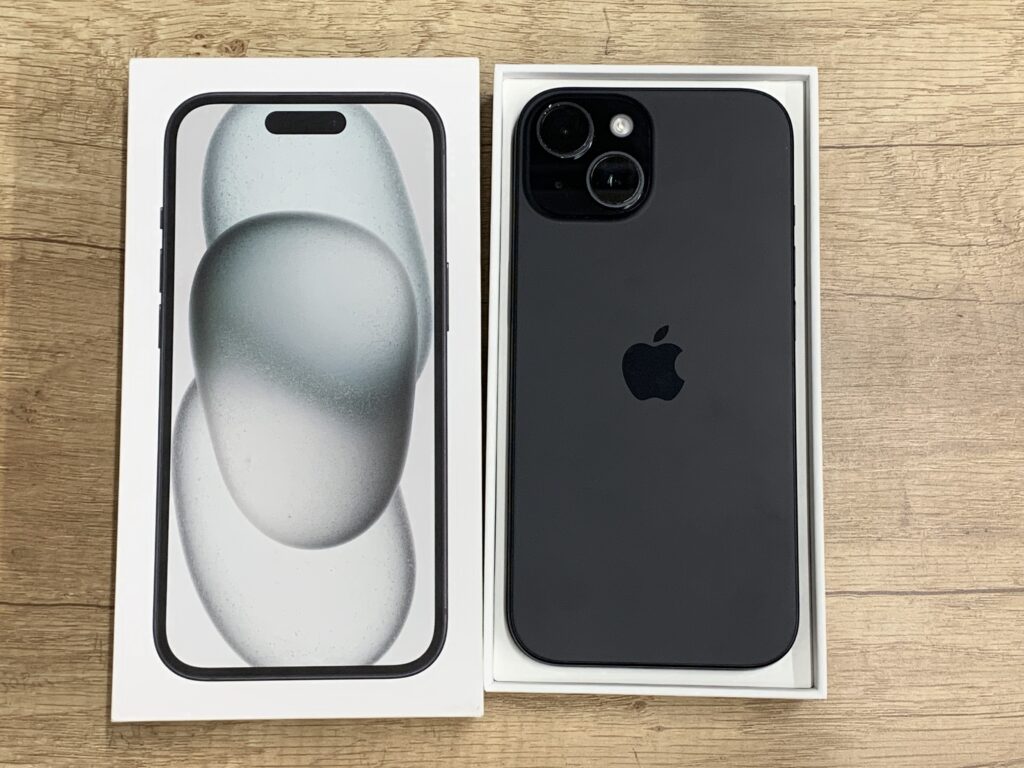 iPhone 15 256GB ブラック 中古品 スマホ買取 三宮