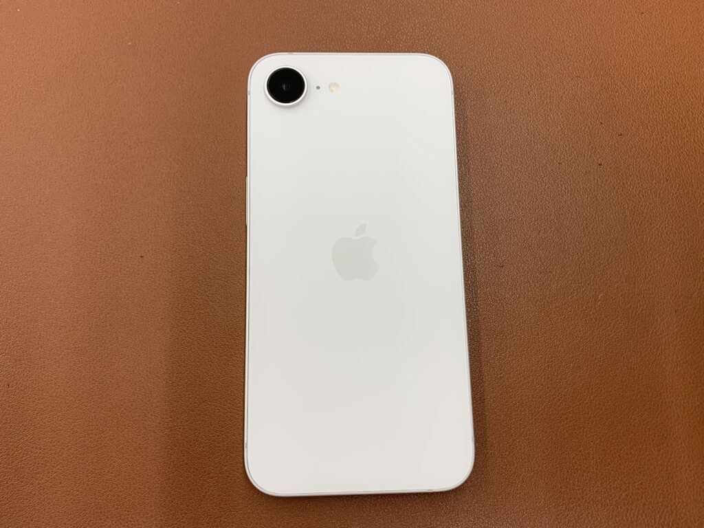iPhone 16e 512GB ホワイト 中古品 スマホ買取 三宮