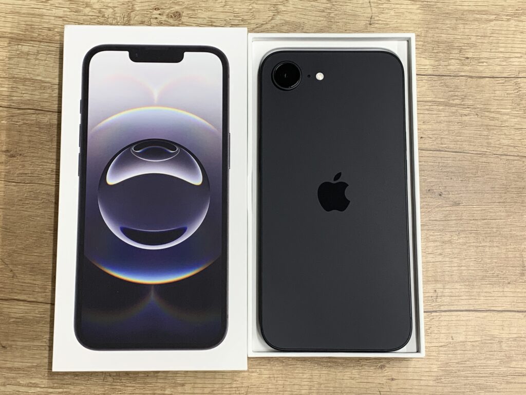 iPhone 16e 256GB ブラック 中古品 スマホ買取 三宮