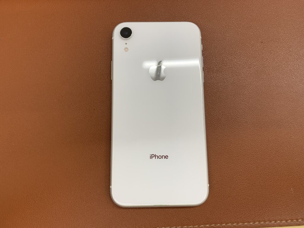 iPhone XR 128GB ホワイト 中古品 スマホ買取 三宮