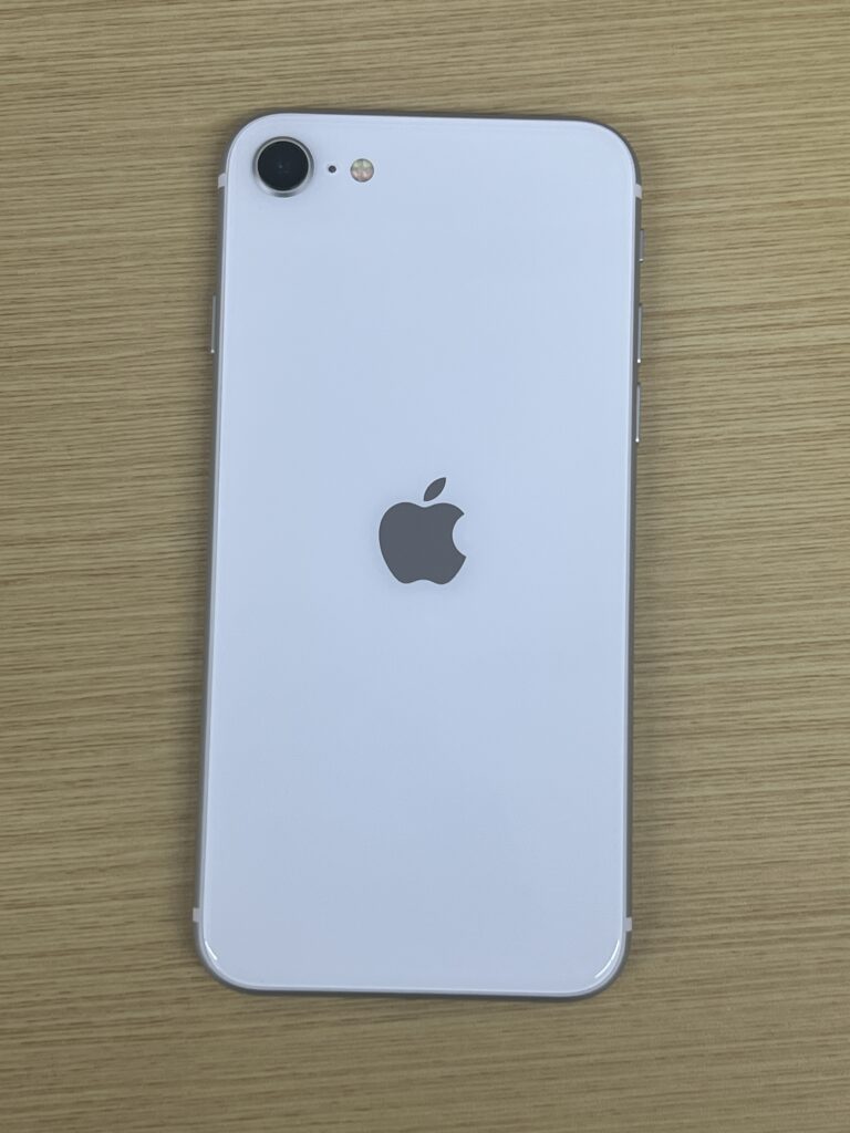 iPhoneSE 第2世代 256GB 中古品 スマホ買取 新宿歌舞伎町店