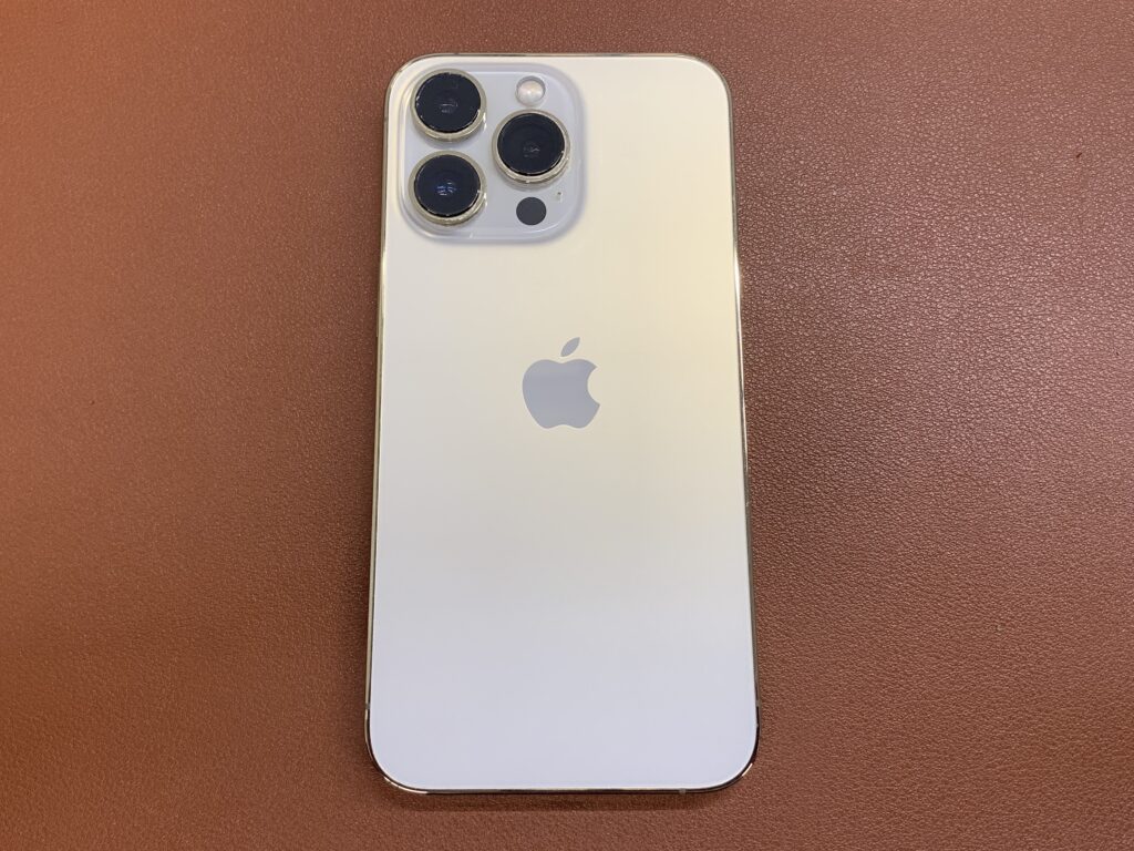 iPhone 13 Pro 256GB シルバー 中古品 スマホ買取 千代田区