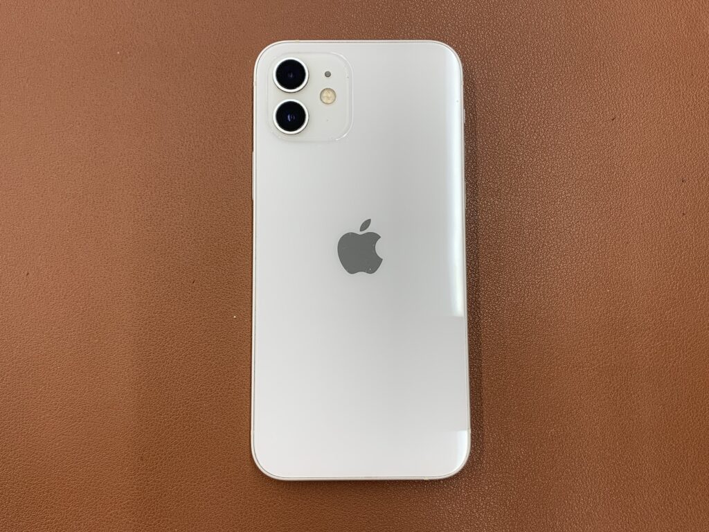 iPhone 12 ホワイト 64GB 中古品 スマホ買取 練馬区