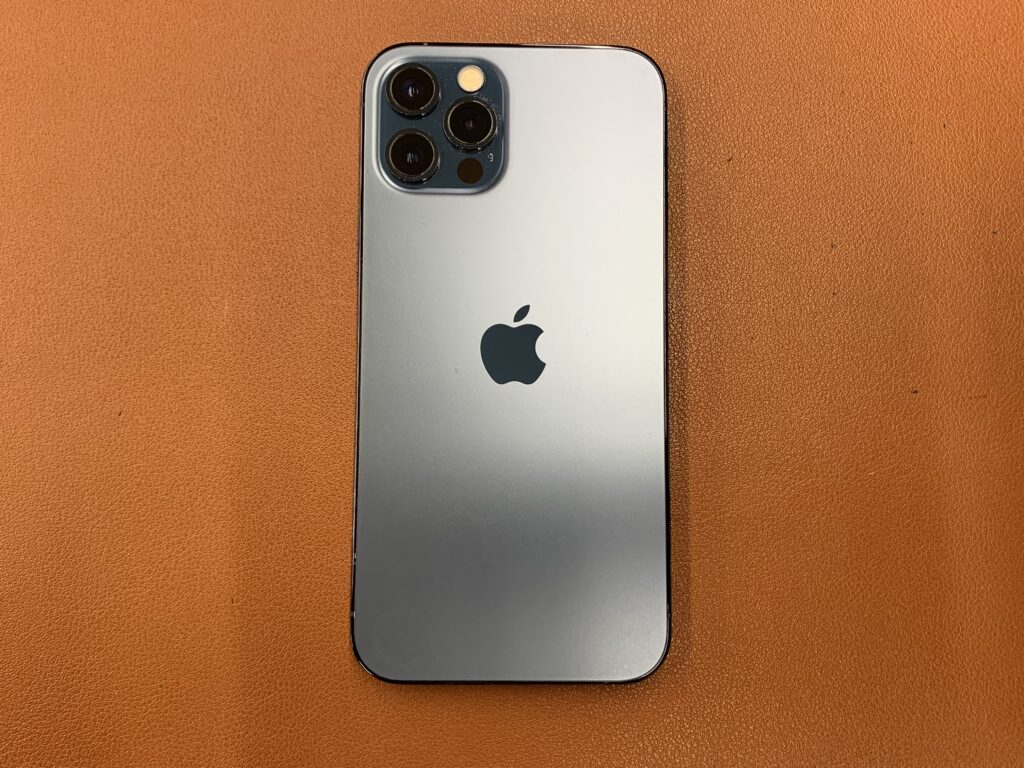iPhone 12 Pro Max シルバー 256GB 中古品 スマホ買取 品川区