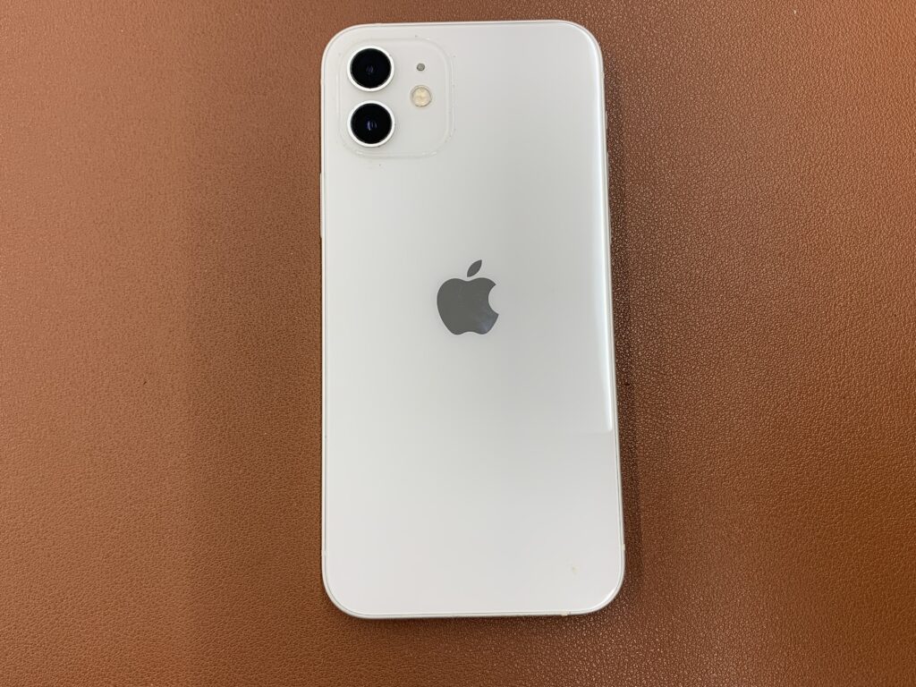iPhone 11 ホワイト 256GB 中古品 スマホ買取 渋谷区
