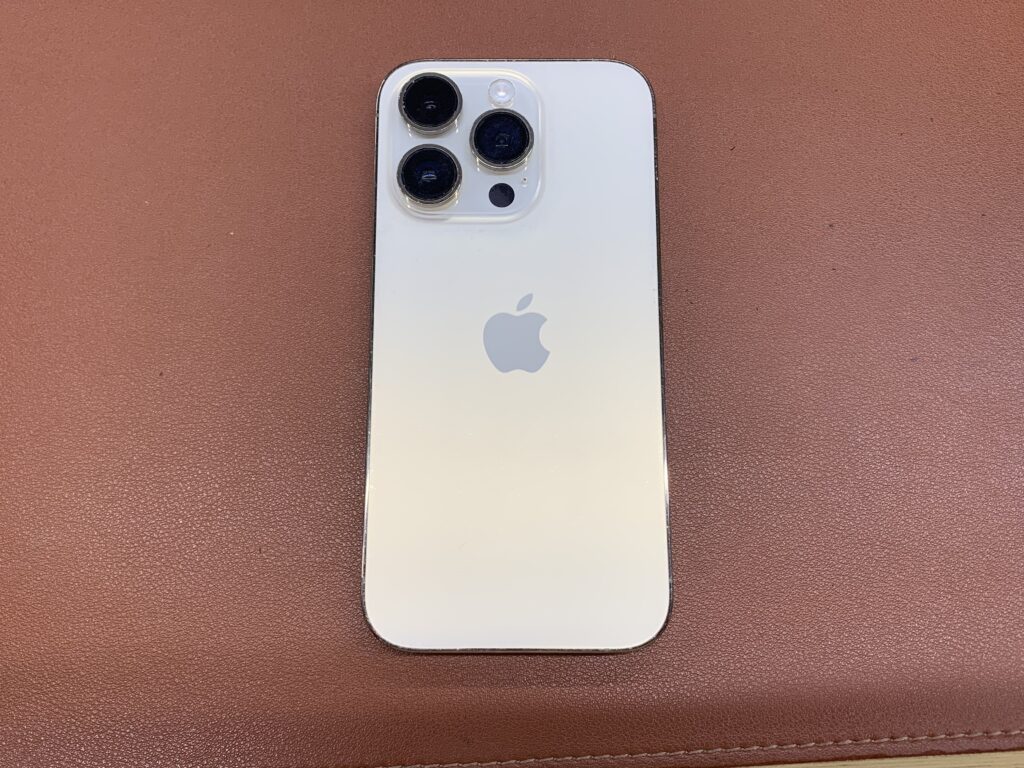 iPhone 14 Pro シルバー 256GB 中古品 スマホ買取 杉並区