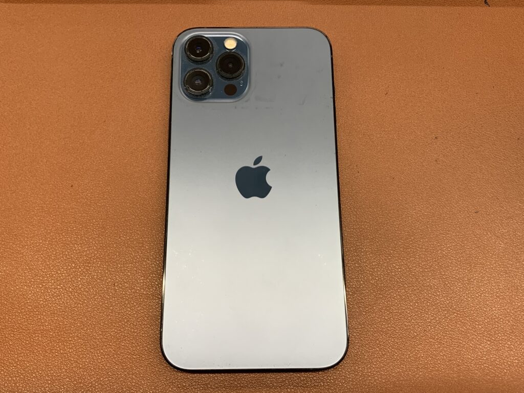iPhone 12 Pro 256GB シルバー 中古品 スマホ買取 新宿歌舞伎町店 渋谷区