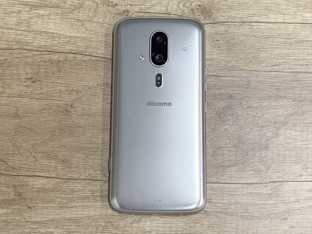 らくらくスマートフォン F-53E 中古品 スマホ買取 新宿歌舞伎町店 江戸川区
