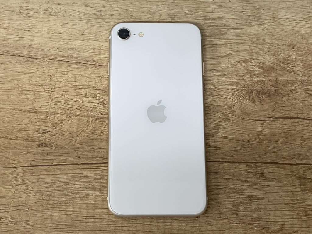 iPhone SE（第2世代） 256GB ホワイト 中古品 スマホ買取 新宿歌舞伎町店 中野区