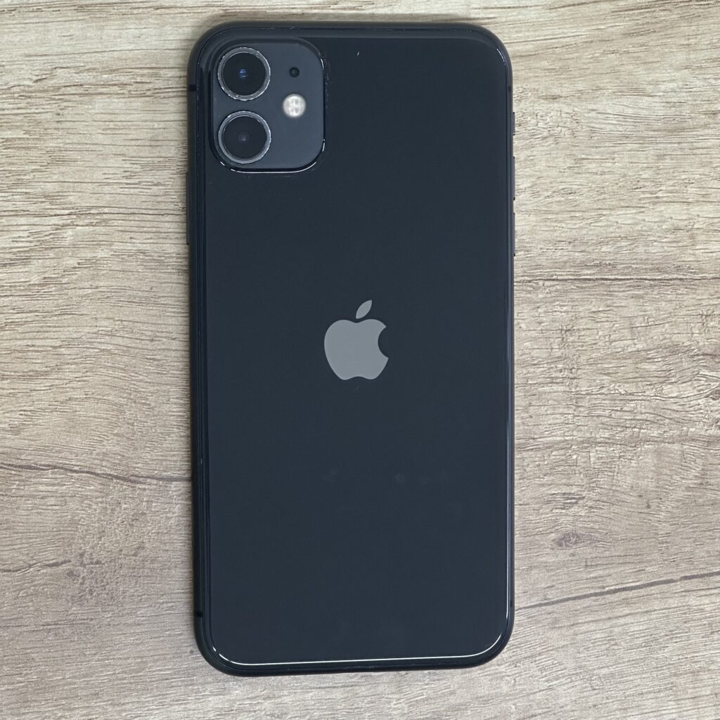 'iPhone11'