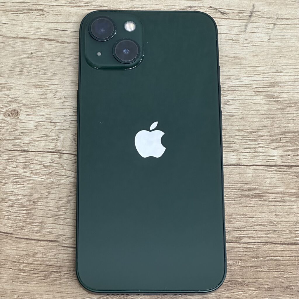 'iPhone13'