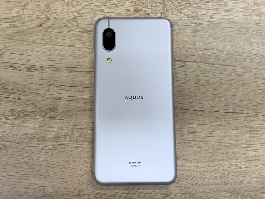 'AQUOS sense3 lite'