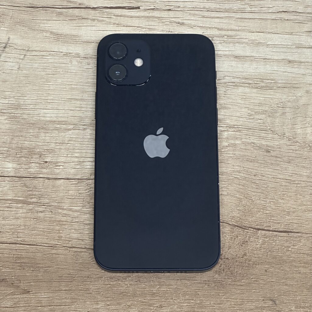'iPhone12'