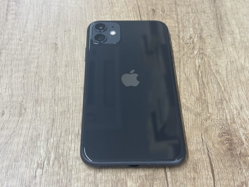 'iPhone11'