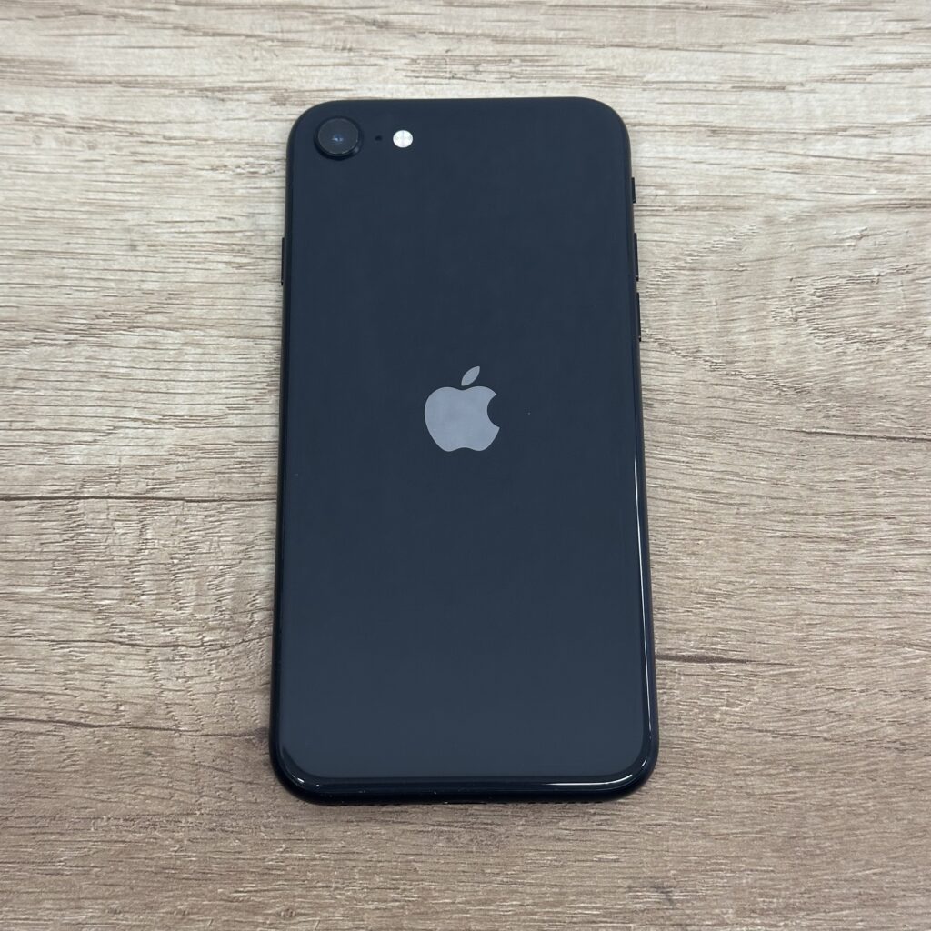 iPhoneSE 第2世代 128GB ブラック（中古品）