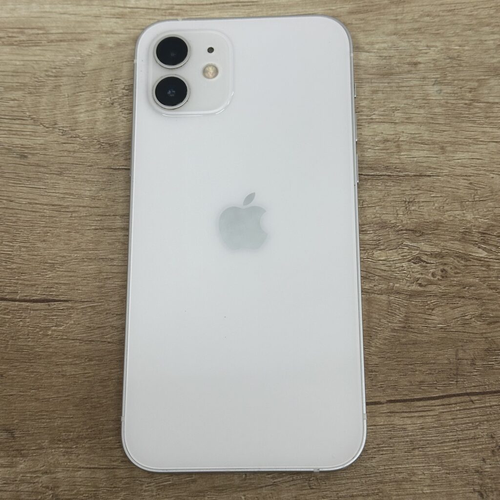 'iPhone12'