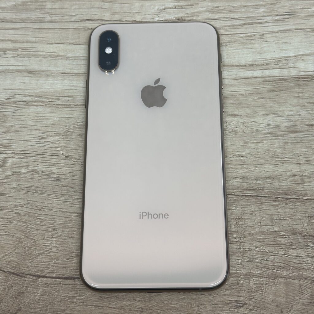 'iPhoneXS'