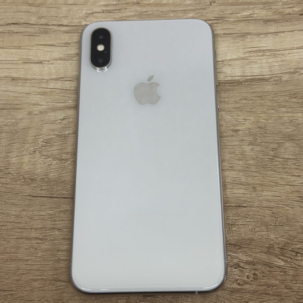 'iPhoneXS'
