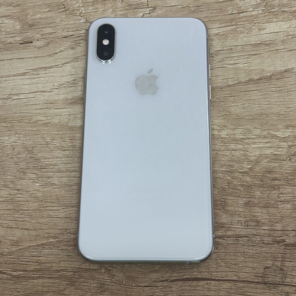 iPhone XS 256GB シルバー（中古品）