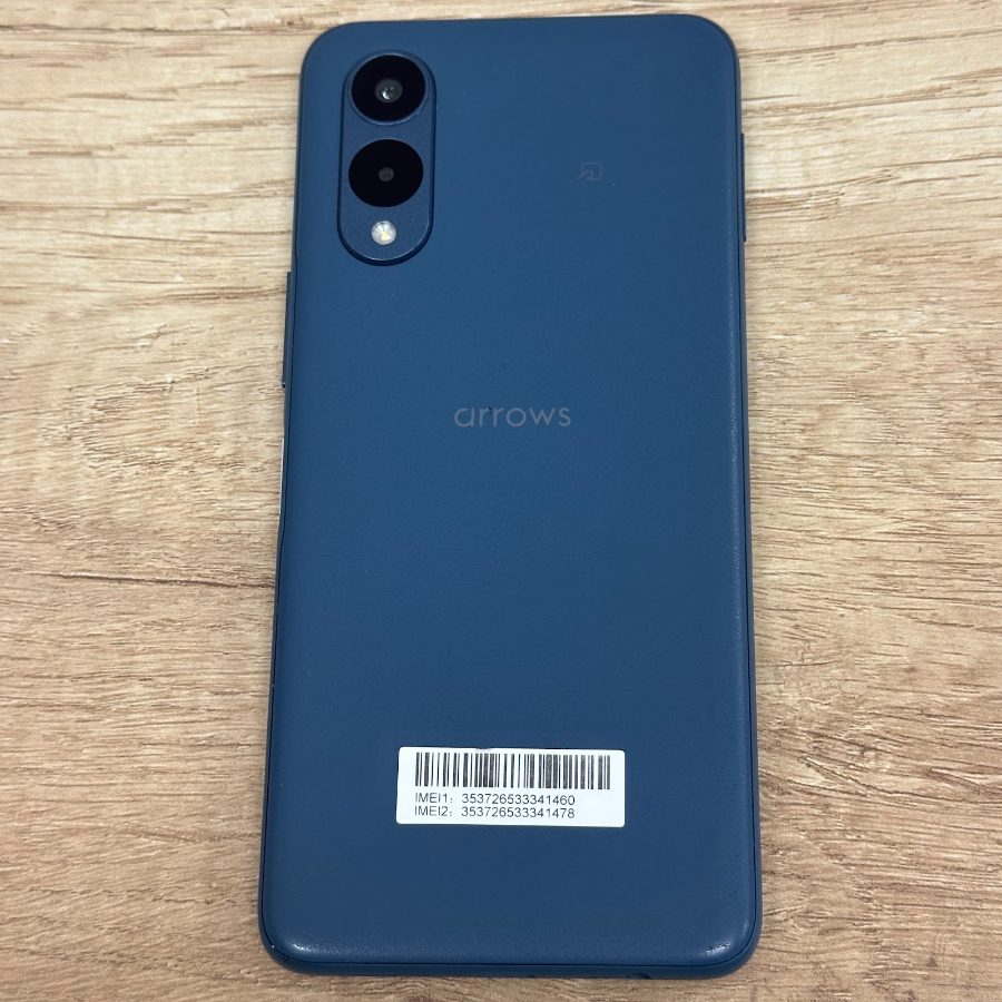 FUJITSU arrows We2 64GB ネイビーグリーン（中古品）